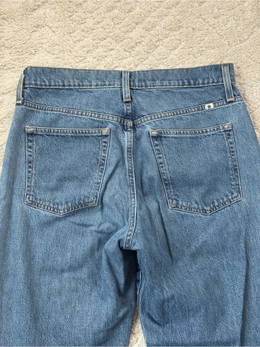 Aritzia Sunday Best Straight Leg Denim, 28 - Picture 9 of 9